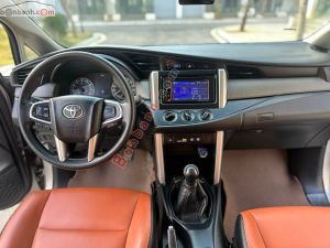 Xe Toyota Innova 2.0E 2017