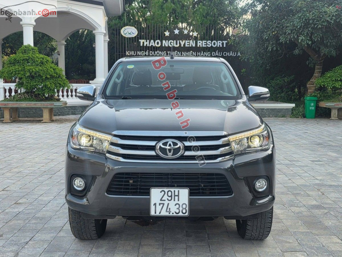 Xe Toyota Hilux 2.8G 4x4 AT 2016
